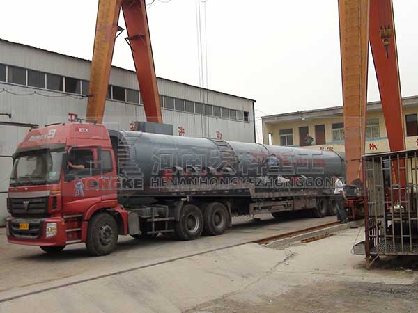 陶粒砂回轉(zhuǎn)窯設(shè)備為什么是傾斜的呢?